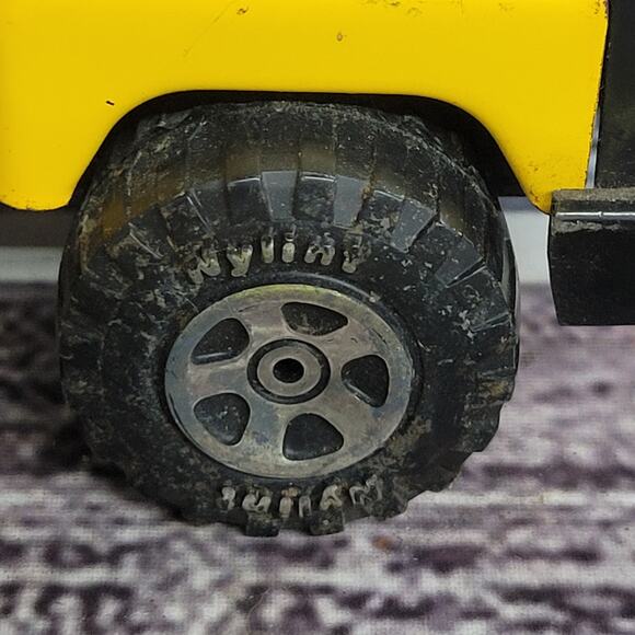 Vintage Nylint pressed steel/plastic day cab semi yellow/black - Picture 3 of 8